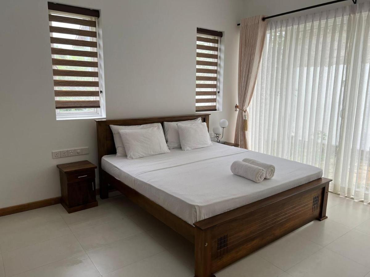Silina Airport Transit Hotel & Residence Katunayake Exterior photo